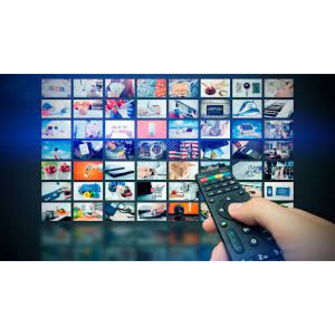 IPTV Servicio MENSUAL - 3 PANTALLAS - Accede a Peliculas, Series y Television en Vivo por Internet: Netflix, Amazon, Disney, HBO, y otros. Para SmartTVs, Chromecast, FireStick, Roku, etc. / CompuMarket