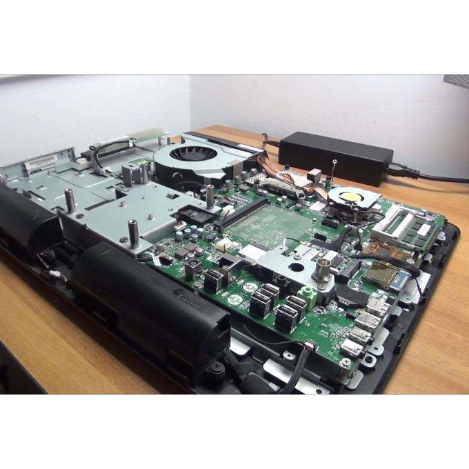 Servicio Tecnico de Mantenimiento y Repotenciacion de Equipos All In One: Repotenciacion, Pantalla, Memoria, Discos. Marcas: Dell, Lenovo, HP, Apple iMac. Repuestos, Reparaciones, Arreglos / CompuMarket