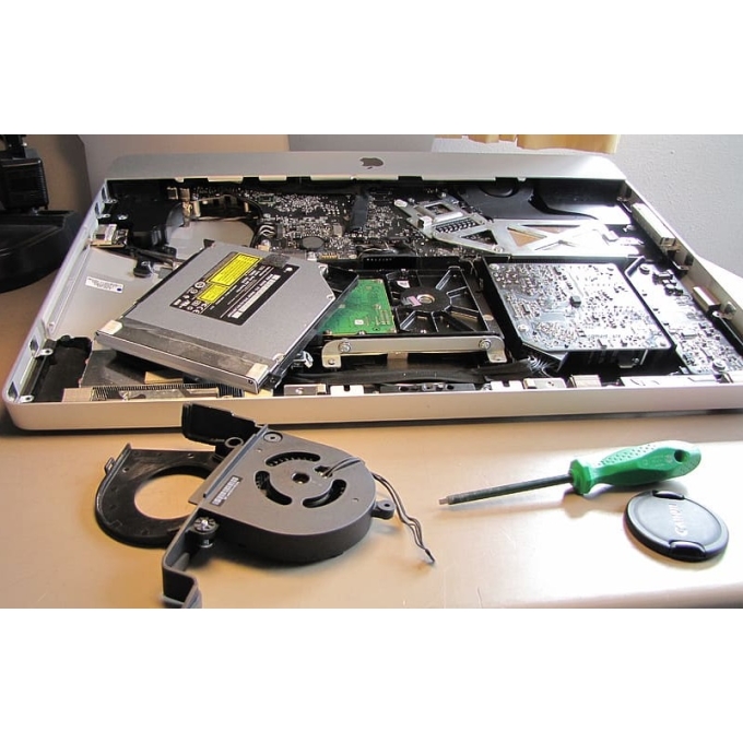 Servicio Tecnico de Mantenimiento y Repotenciacion de Equipos All In One: Repotenciacion, Pantalla, Memoria, Discos. Marcas: Dell, Lenovo, HP, Apple iMac. Repuestos, Reparaciones, Arreglos / CompuMarket