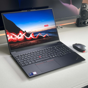 Laptop Lenovo ThinkPad E16 Gen 3, Intel Ultra7 255H 5.1GHz, Memoria RAM 32Gb, Disco Solido 1Tb SSD, Pantalla 16pulgadas WUXGA IPS, Win11 Pro / Lenovo