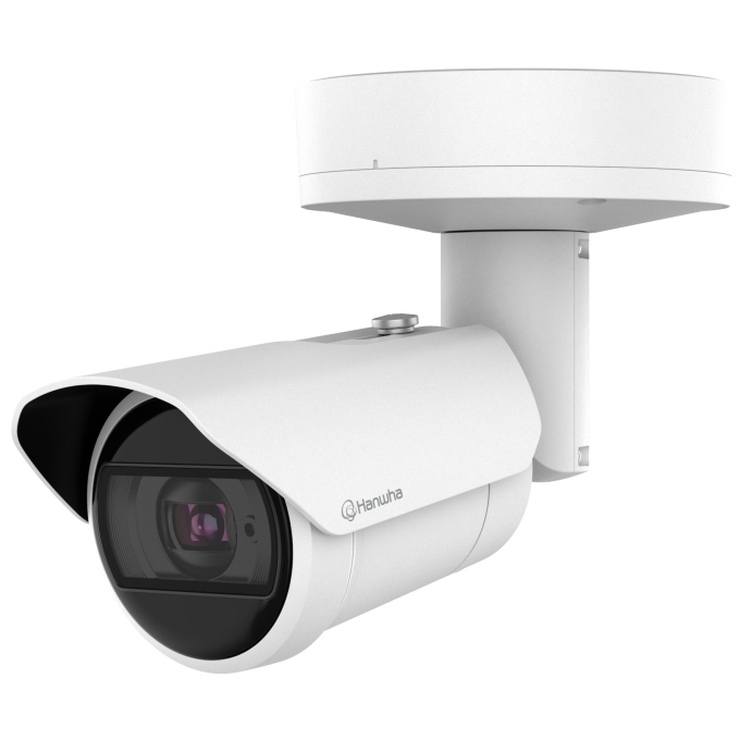 Camara de Seguridad Hanwha Vision Outdoor Network AI IR Vandal Bullet de 5MP con Lente Varifocal Motorizado de 3.3~9.3mm, XNO-C8083R / Hanwha Vision