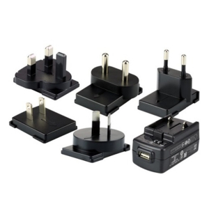 KIT ADAPTADOR DE CORRIENTE UNIVERSAL HONEYWELL 5V 2A, Conectividad Global, 5 Enchufes Intercambiables, 50136024-001