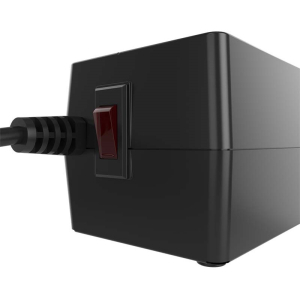 Estabilizador Forza FVR-1012 1000VA 500W 4 Tomas Negro / Forza